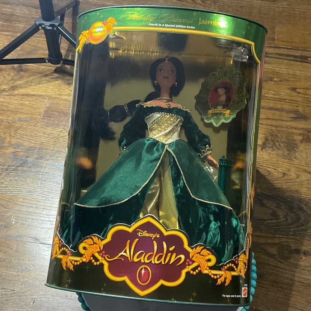 Disney Aladdin Jasmine Holiday Vintage Barbie - Emerald and Gold
